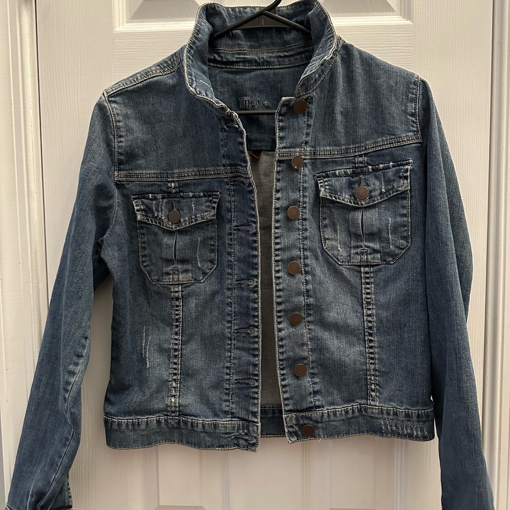 Kut from the Kloth Crop Trucker Jacket Sz Large Blue Denim Stretch Distressed
